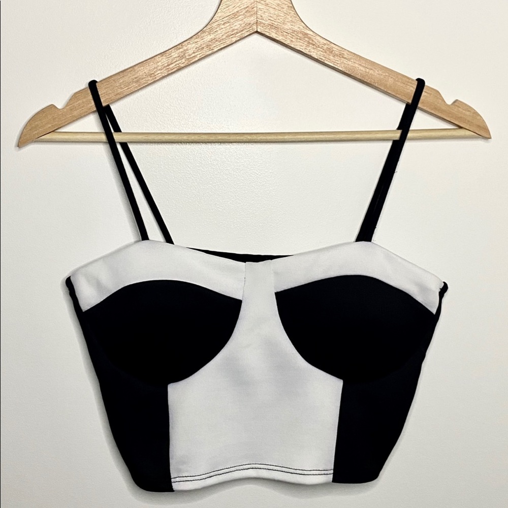 Black and White Cropped Top